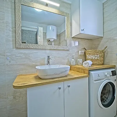 Apartment Luxury Apartment 
