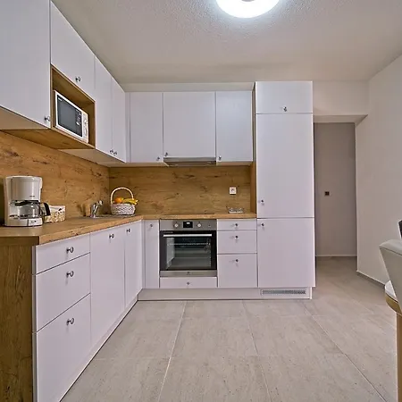 Apartment Luxury Apartment 